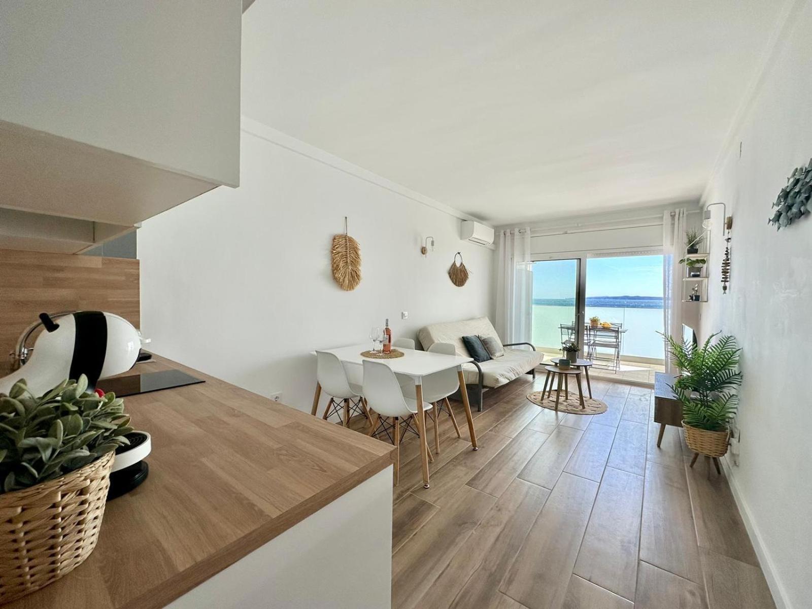 Meda Chica Apartment Roses Ngoại thất bức ảnh