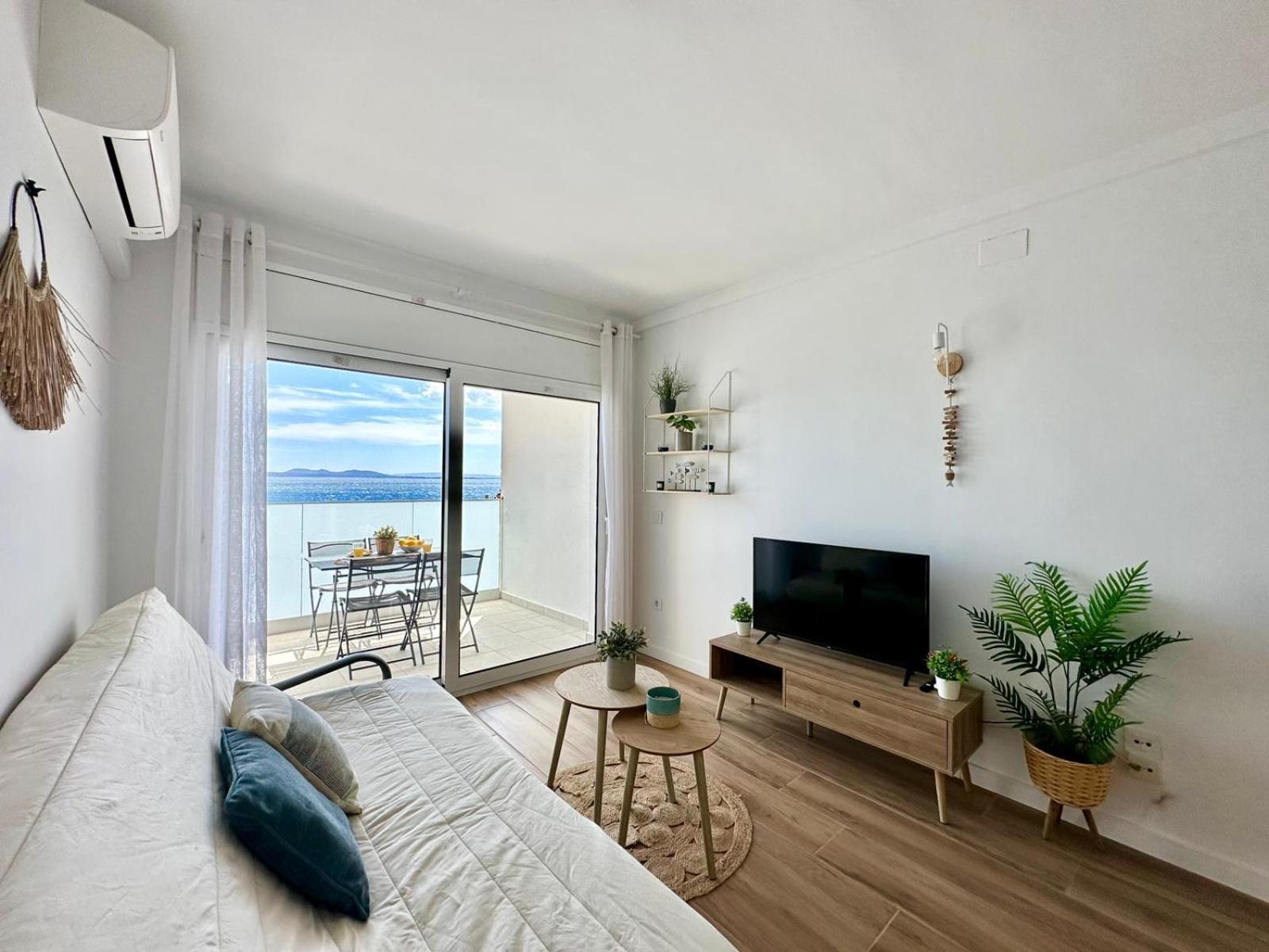 Meda Chica Apartment Roses Ngoại thất bức ảnh
