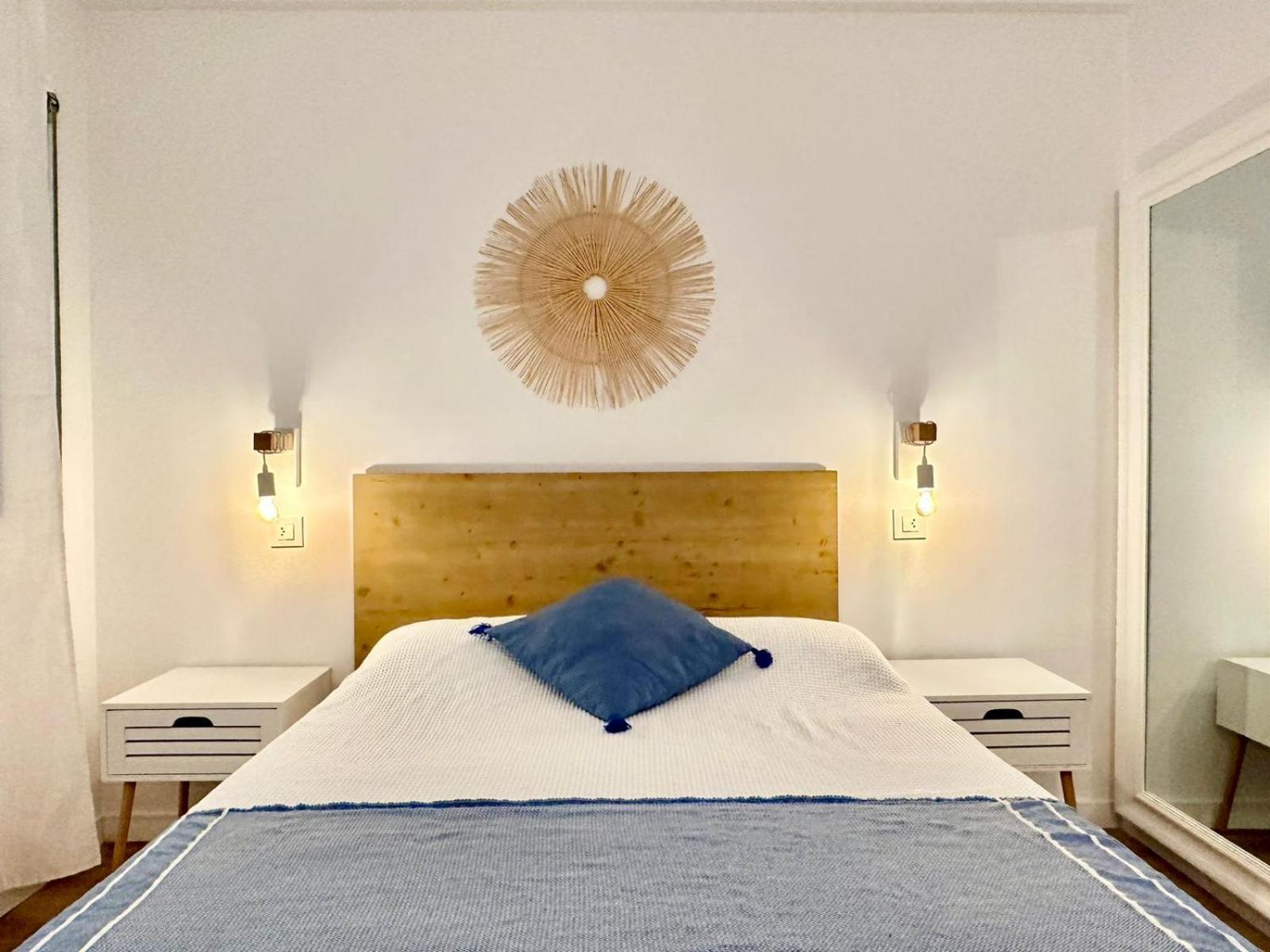 Meda Chica Apartment Roses Ngoại thất bức ảnh