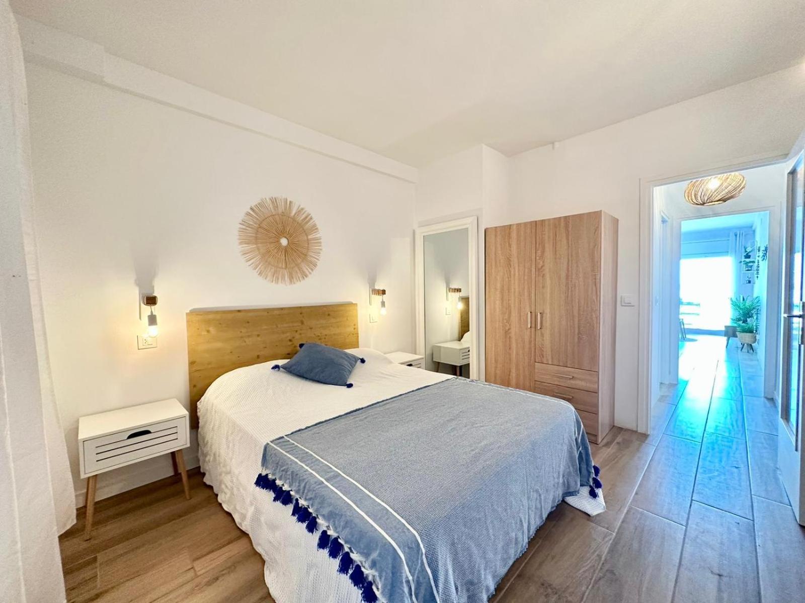 Meda Chica Apartment Roses Ngoại thất bức ảnh